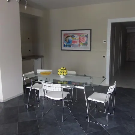 Casa Piazza Orta San Giulio